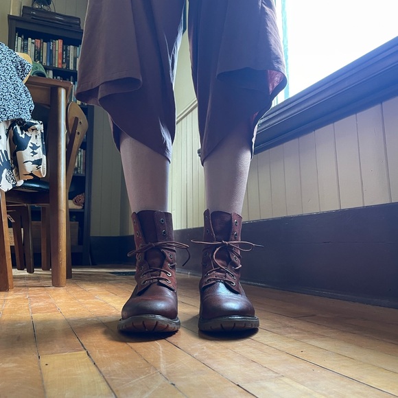 Timberland women’s faux leather boots - Picture 4 of 5